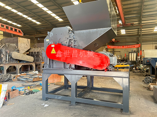 1300型破碎機(jī)發(fā)往湖北黃石